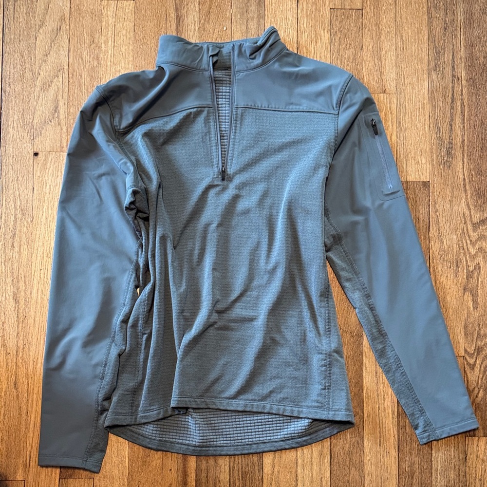 Ten Thousand Tactical Overzip